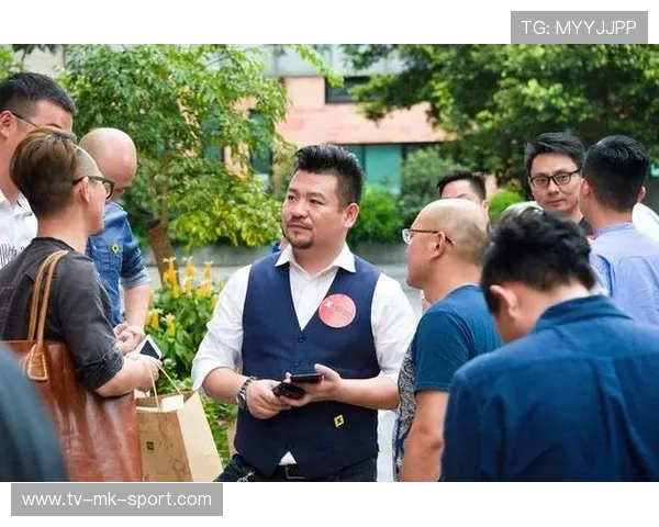 俱乐部社交媒体粉丝见面会增强球迷互动与品牌忠诚，俱乐部信息